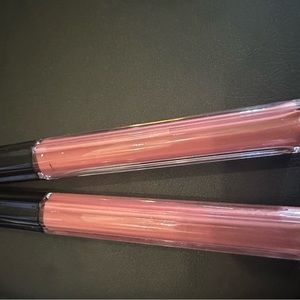 Kat Von D everlasting lipstick - Moth Orchid